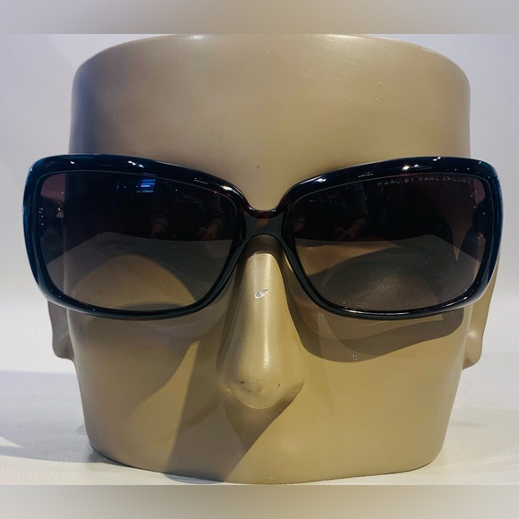 New Marc by Marc Jacobs Sunglasses main image 11